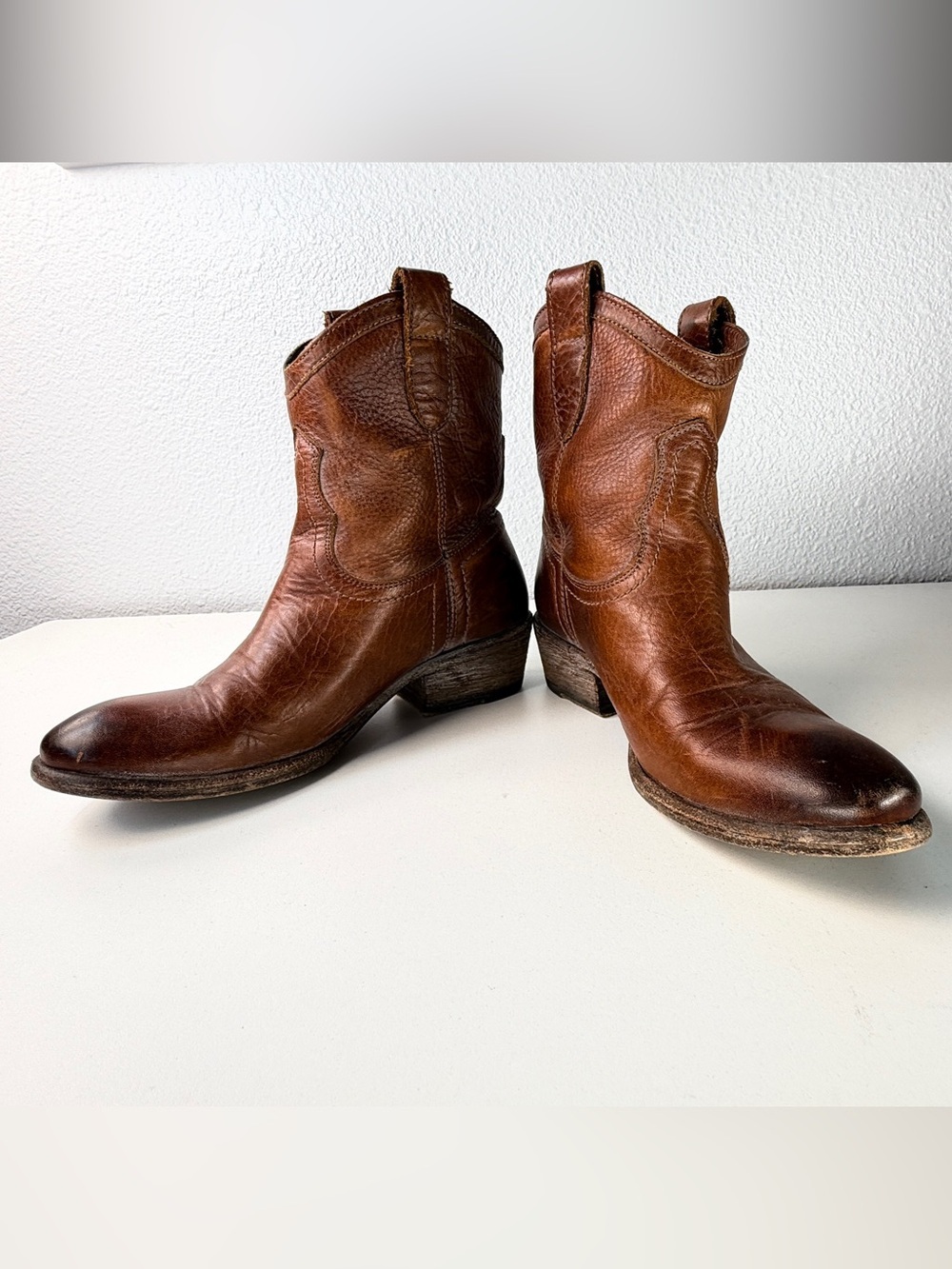 Frye Brown Leather Short Western Boots Womens 5.5 B Cowboy Ankle bootie - Picture 6 of 16